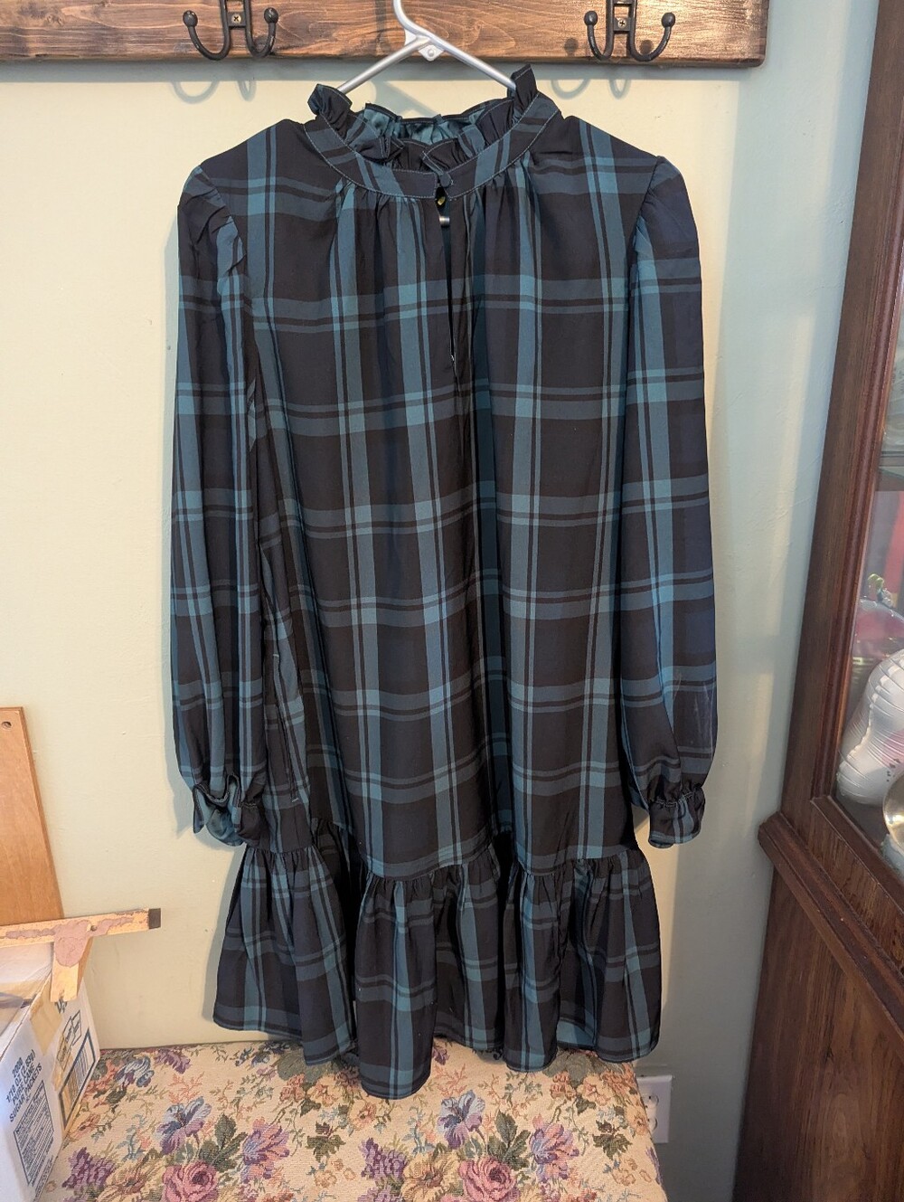 NWT J. Crew Puff Sleeve Dress In black Watch tartan ( Navy Blue /Green) Size L
